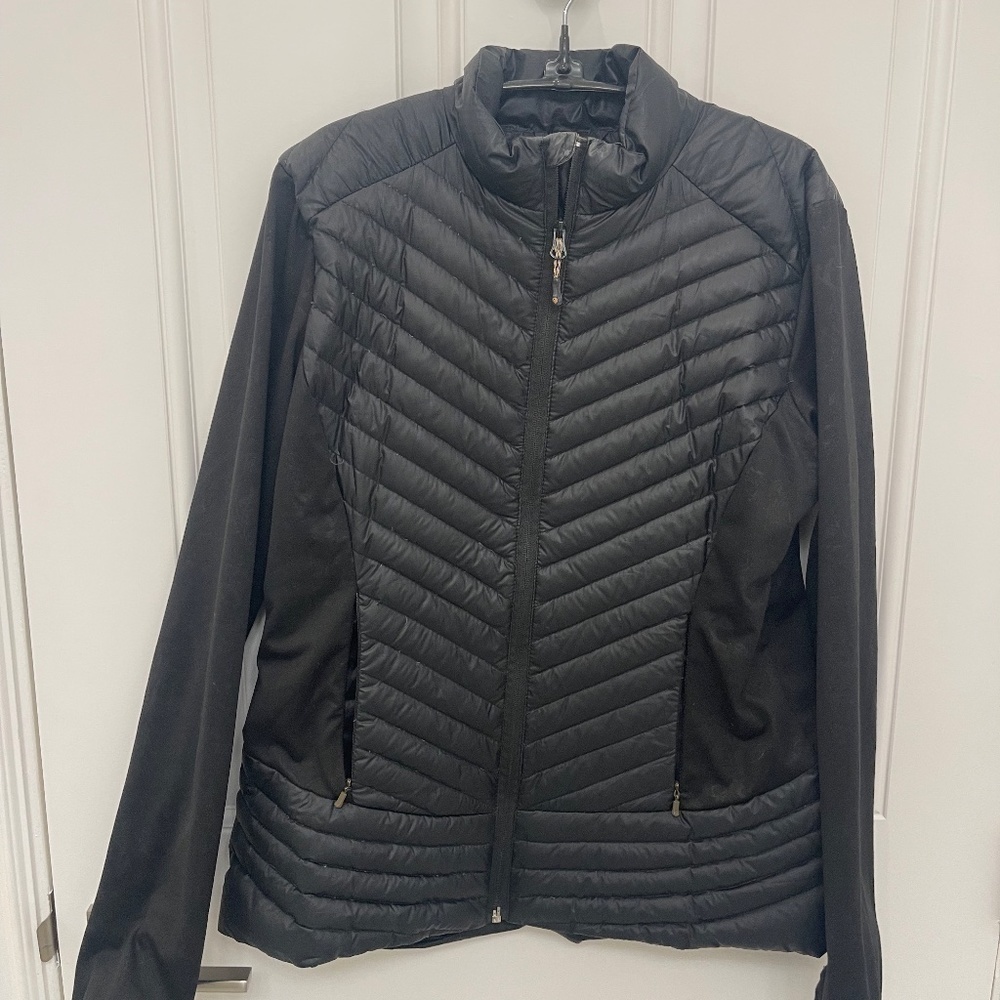 JACKET. Size M. Black. Long sleeve - Picture 2 of 4